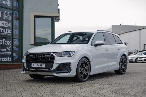 AUDI Q7 32