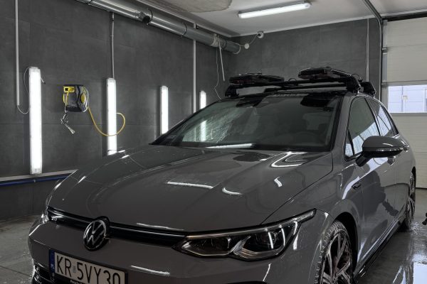 GOLF 8R 3