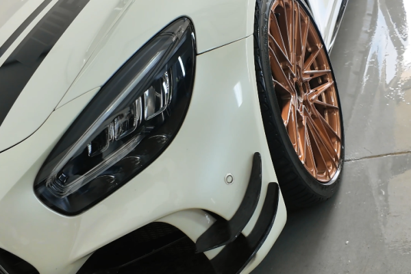 Mercedes GTR 9